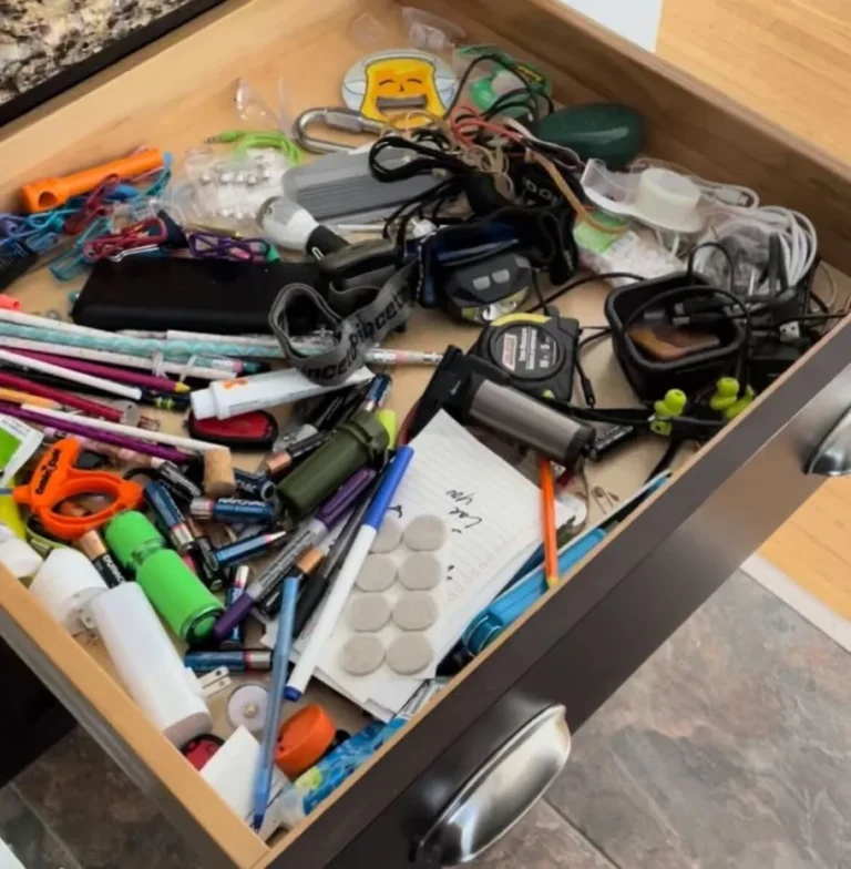 how to organize kitchen drawers