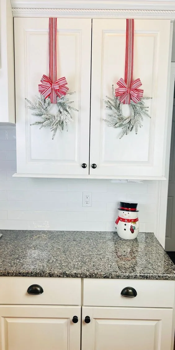 mini wreath hitting cabinet handle