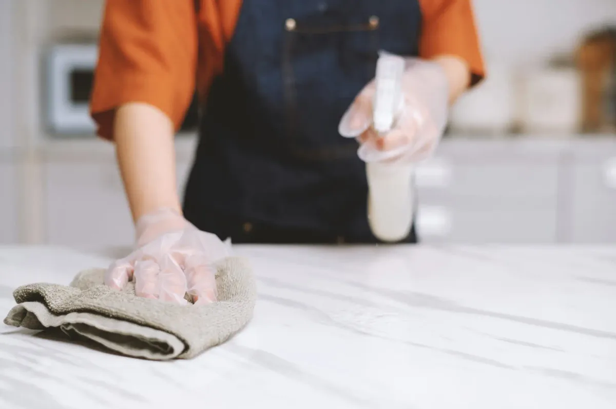 Routine Daily & Weekly Cleaning Workflow