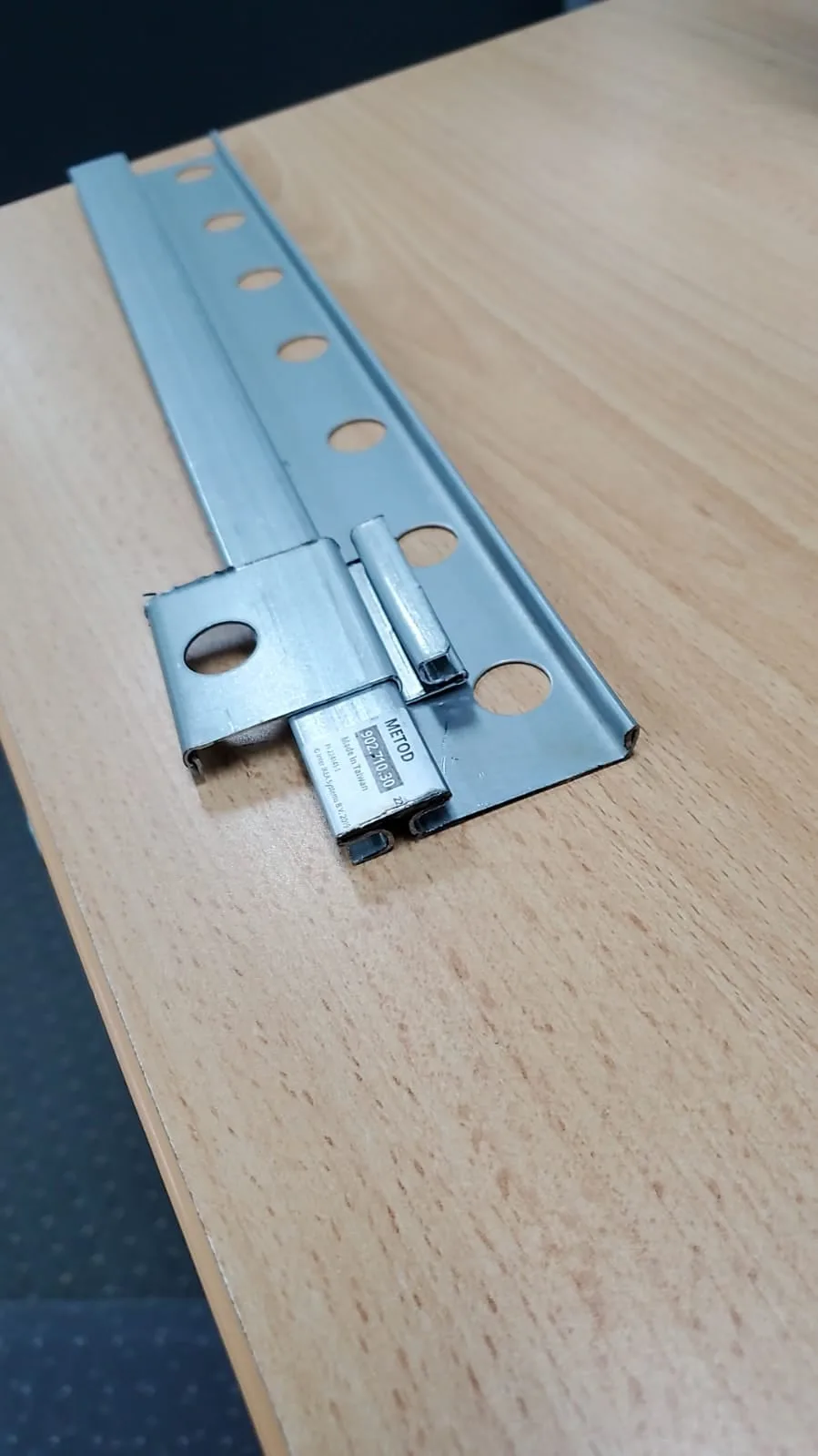 suspension rail
