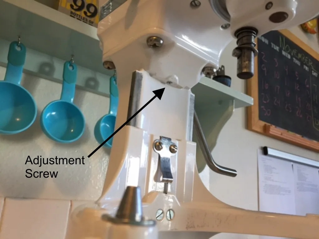 tilt-head vs bowl-lift adjustment
